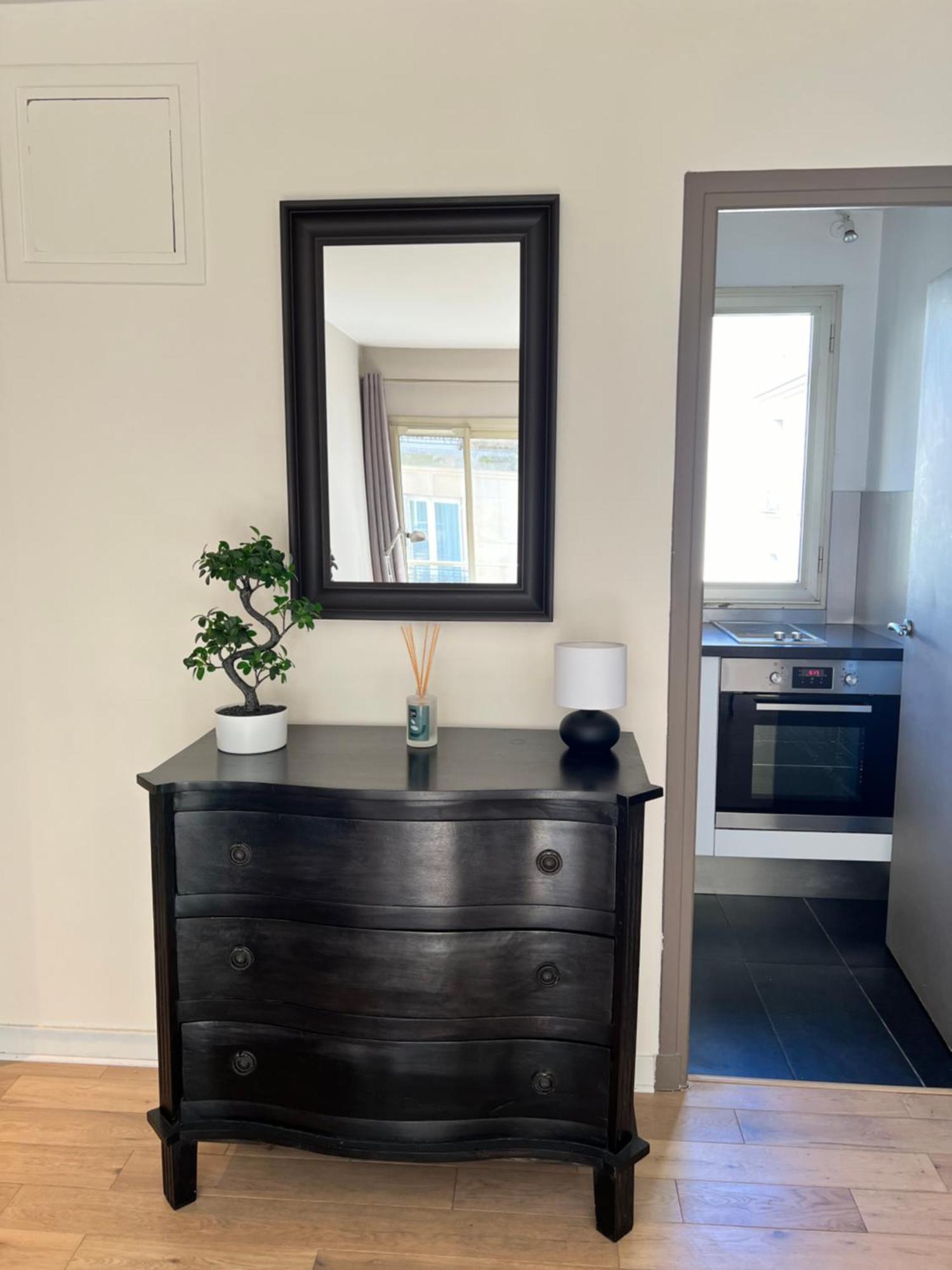 Your Parisian Hideaway - Entire Apartment Zewnętrze zdjęcie